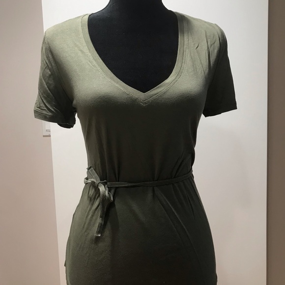 NWT BCBG Deep V T-Shirt - Picture 3 of 8